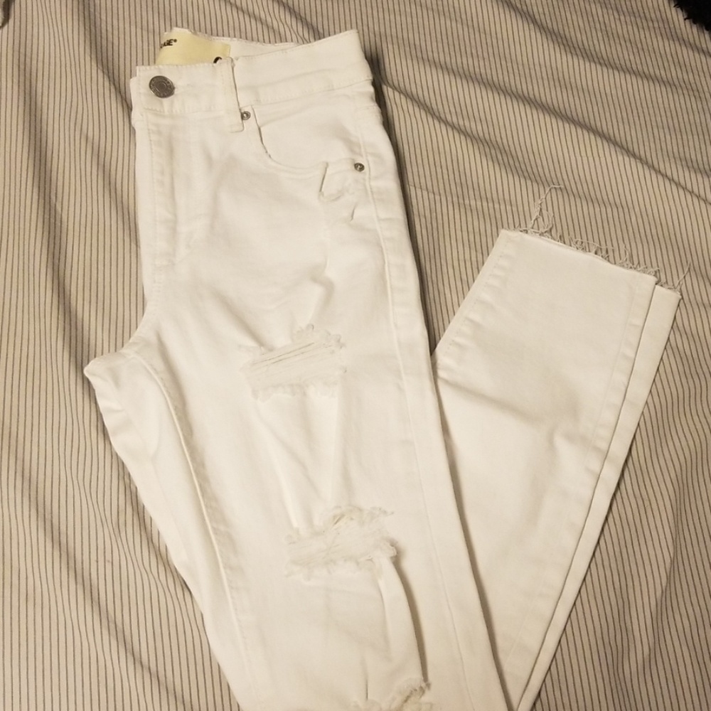 GARAGE white ripped Jean's